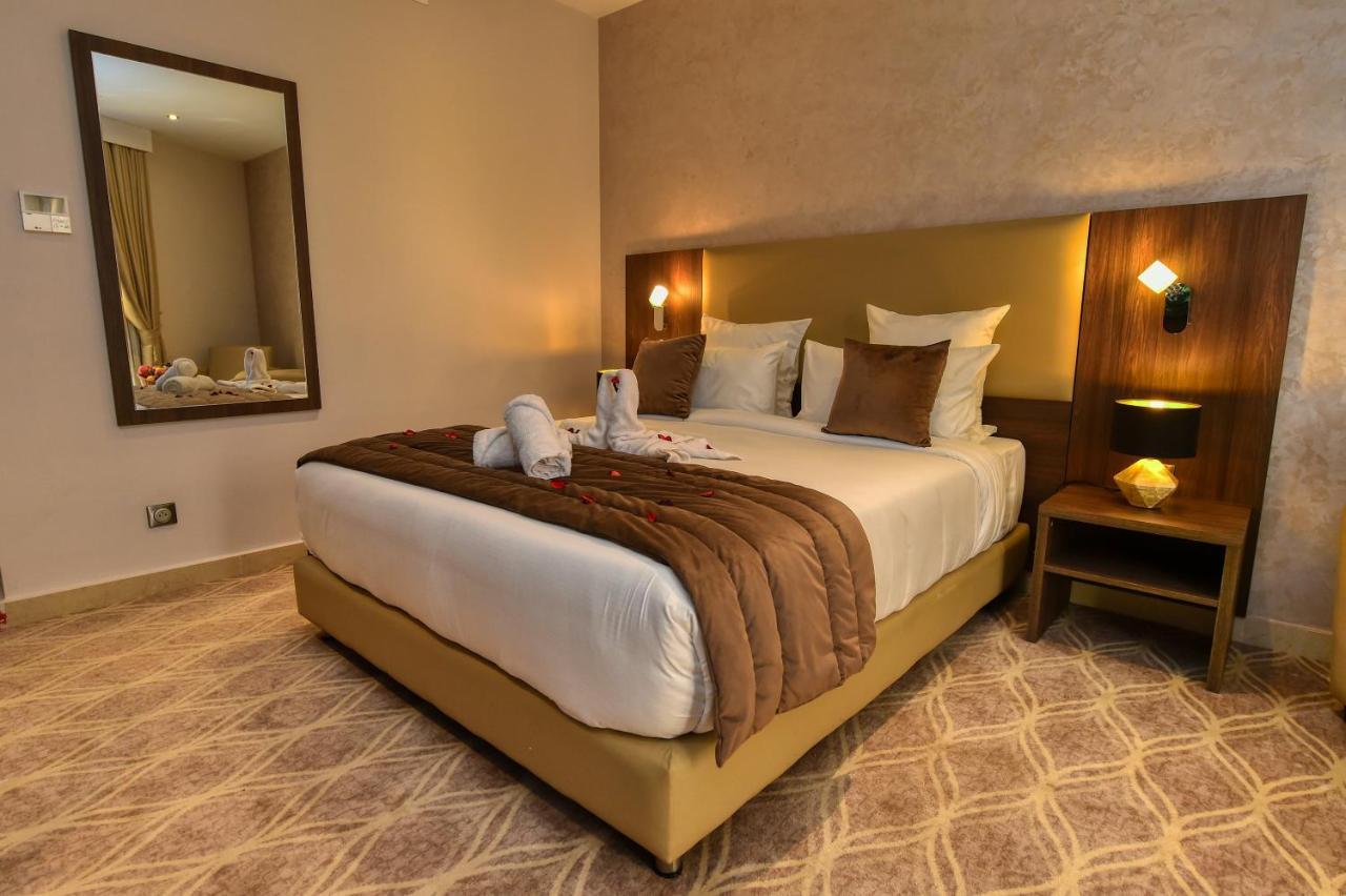 MF Hotel Oran Bir El Djir Buitenkant foto