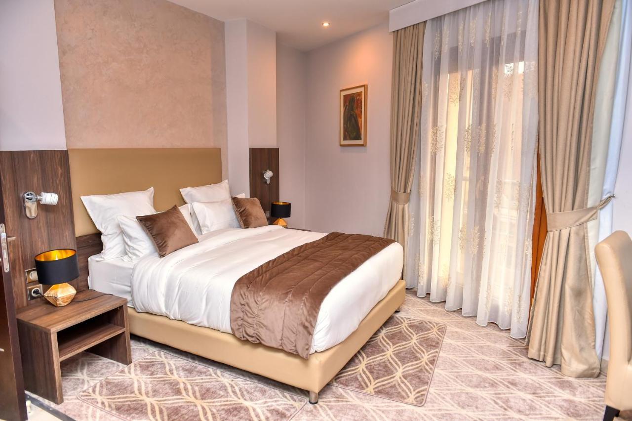 MF Hotel Oran Bir El Djir Buitenkant foto